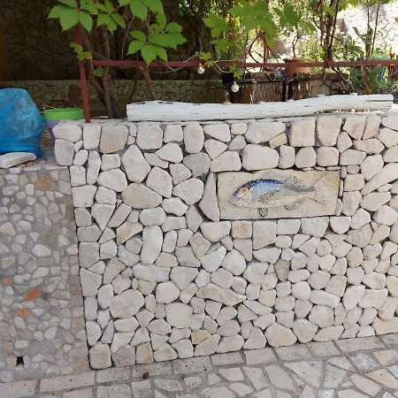 Sutlic דירה נזרין